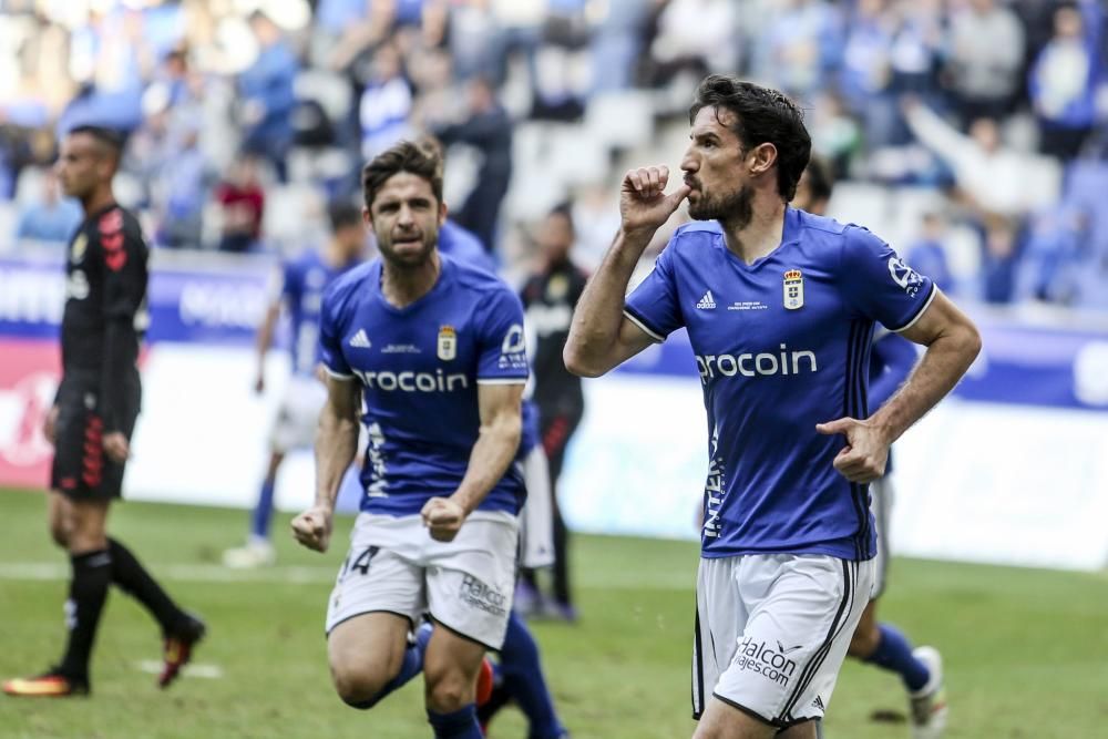 El partido entre el Real Oviedo y el Nástic de Tarragona, en imágenes