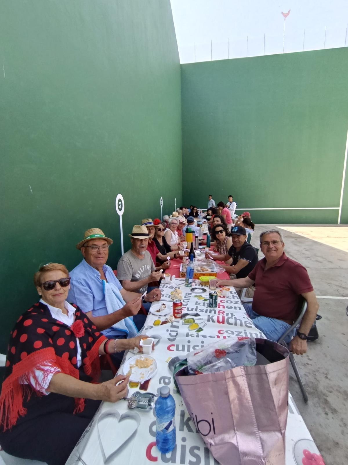 GALERÍA | El compás flamenco marca el ritmo de la romería en Cañizal GALERÍA | El compás flamenco marca el ritmo de la romería en Cañizal