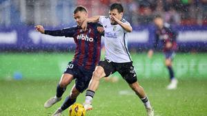 Resumen, goles y highlights del Eibar 0 - 1 Burgos de la jornada 30 de LaLiga Hypermotion