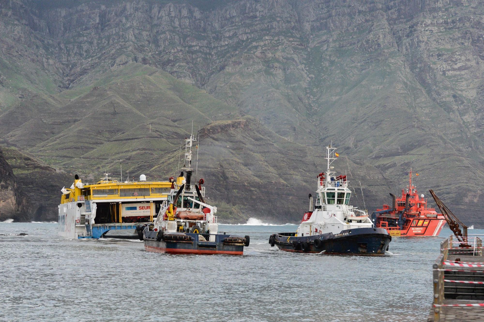 Nuevo intento infructuoso para desencallar el ferry en Agaete