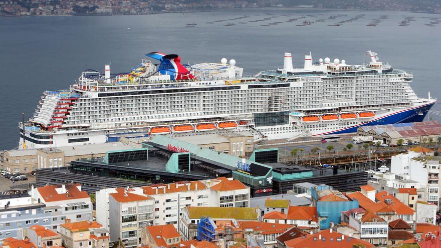 Embarcamos en el coloso con montaña rusa de Carnival