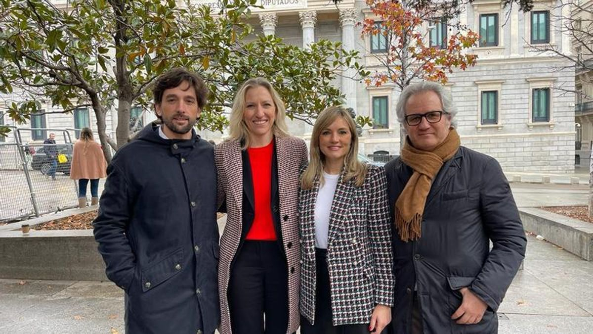 De izda. a dcha., Adrián Vázquez, María José Ros, Patricia Guasp y Carlos Pérez.