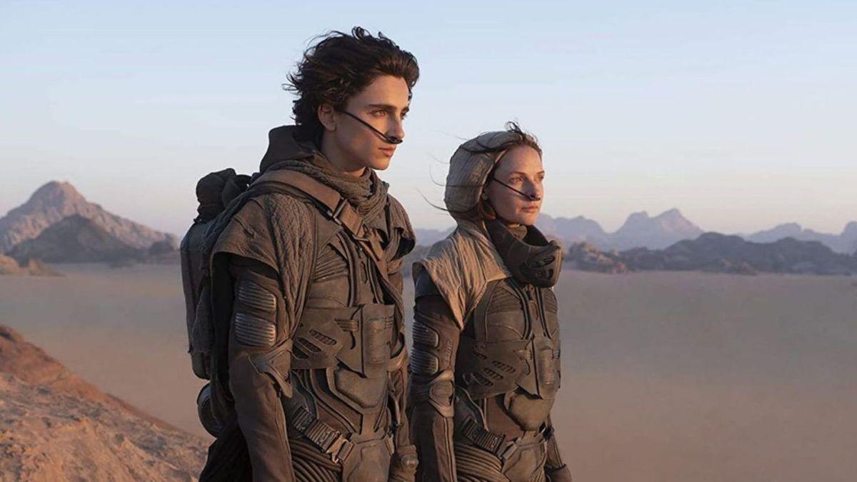 Els actors Timothée Chalamet i Rebecca Ferguson en una escena de «Dune».