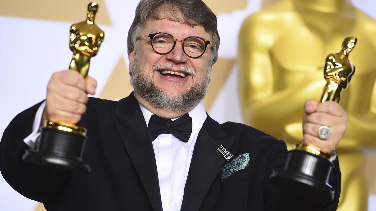 Guillermo del Toro, con los Oscar a la mejor película y a la mejor dirección por 'La forma del agua'.
