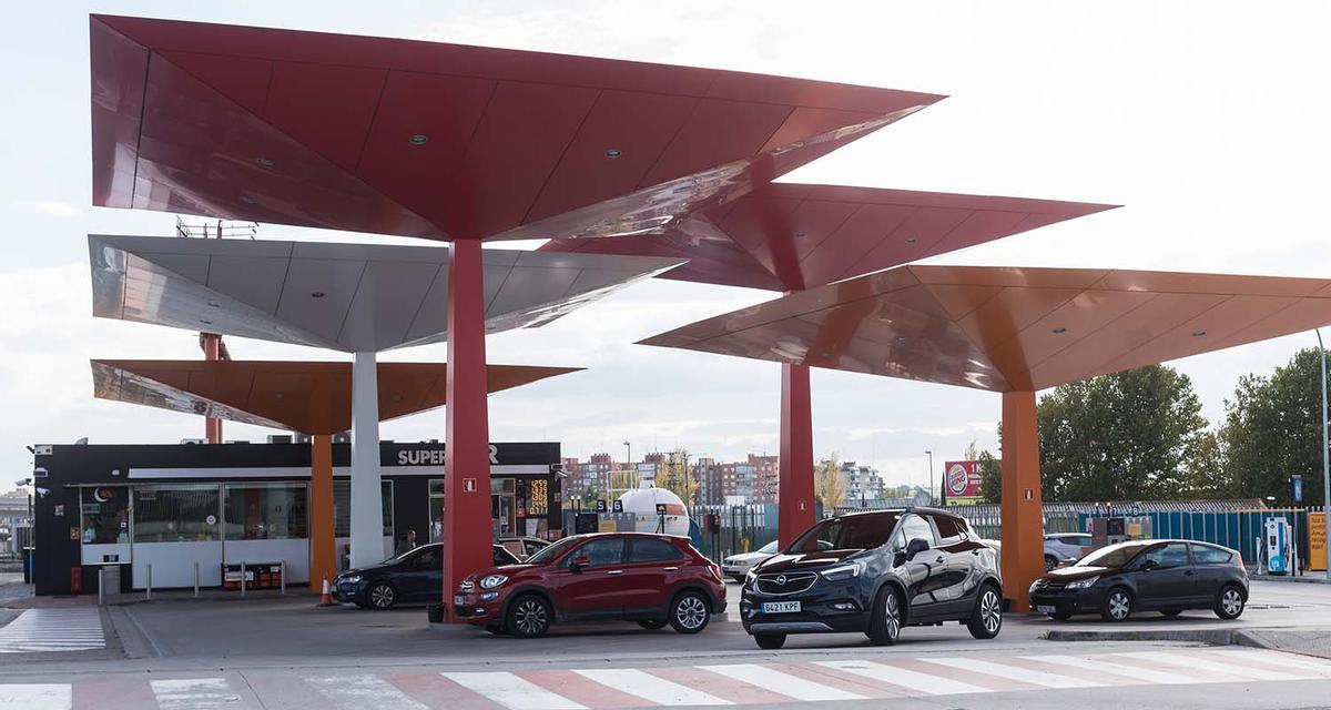 Estación de servicio de la red de Repsol. 