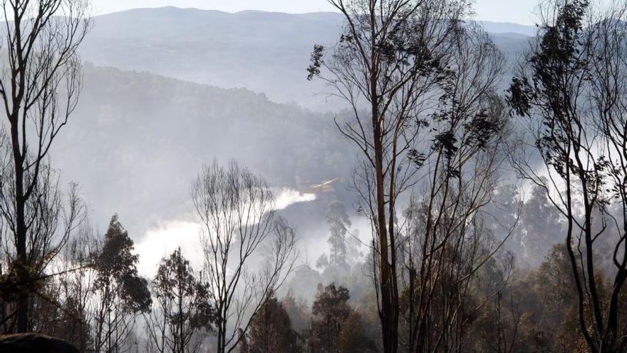 Incendios en Galicia | Recorremos en coche la zona cero del incendio