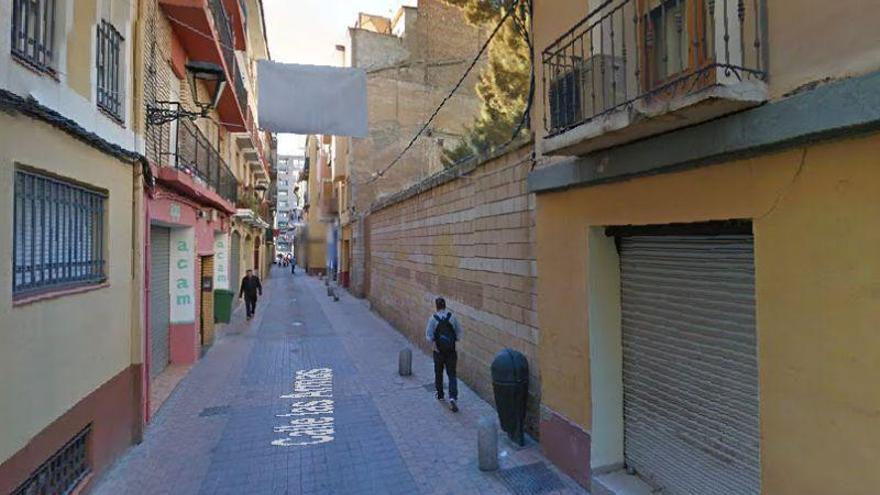 Un detenido en Zaragoza por realizarse tocamientos ante menores en la calle