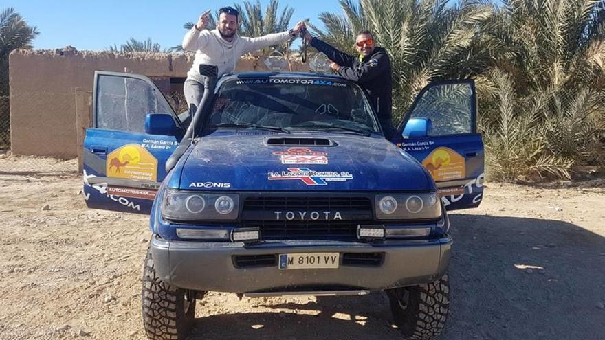 Dos miembros del equipo murciano Automotor 4x4.