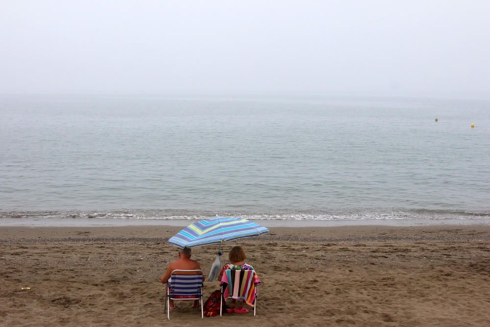 La niebla cubre Málaga.