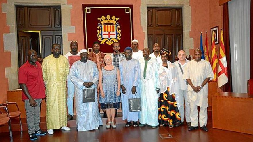 Una delegació cultural del Senegal visita Manresa