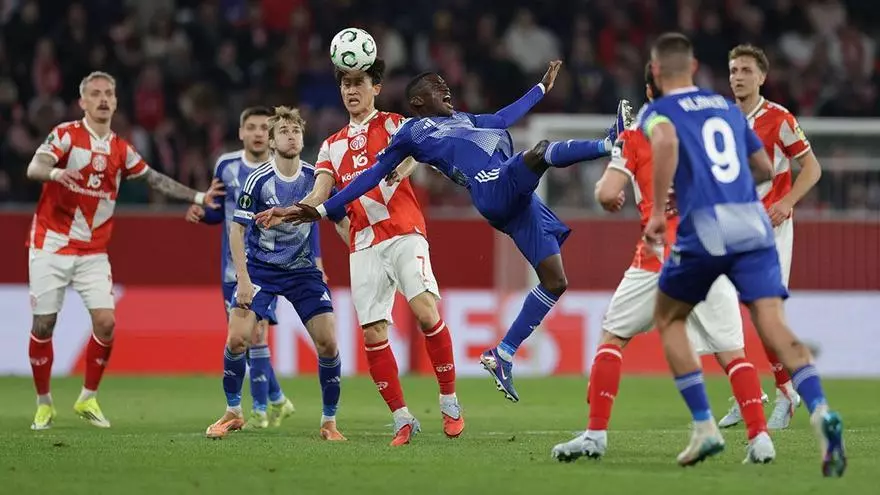 Resumen, goles y highlights del FSV Mainz 05 2 - 0 SK Sigma Olomouc de la vuelta de los octavos de final de la Conference League