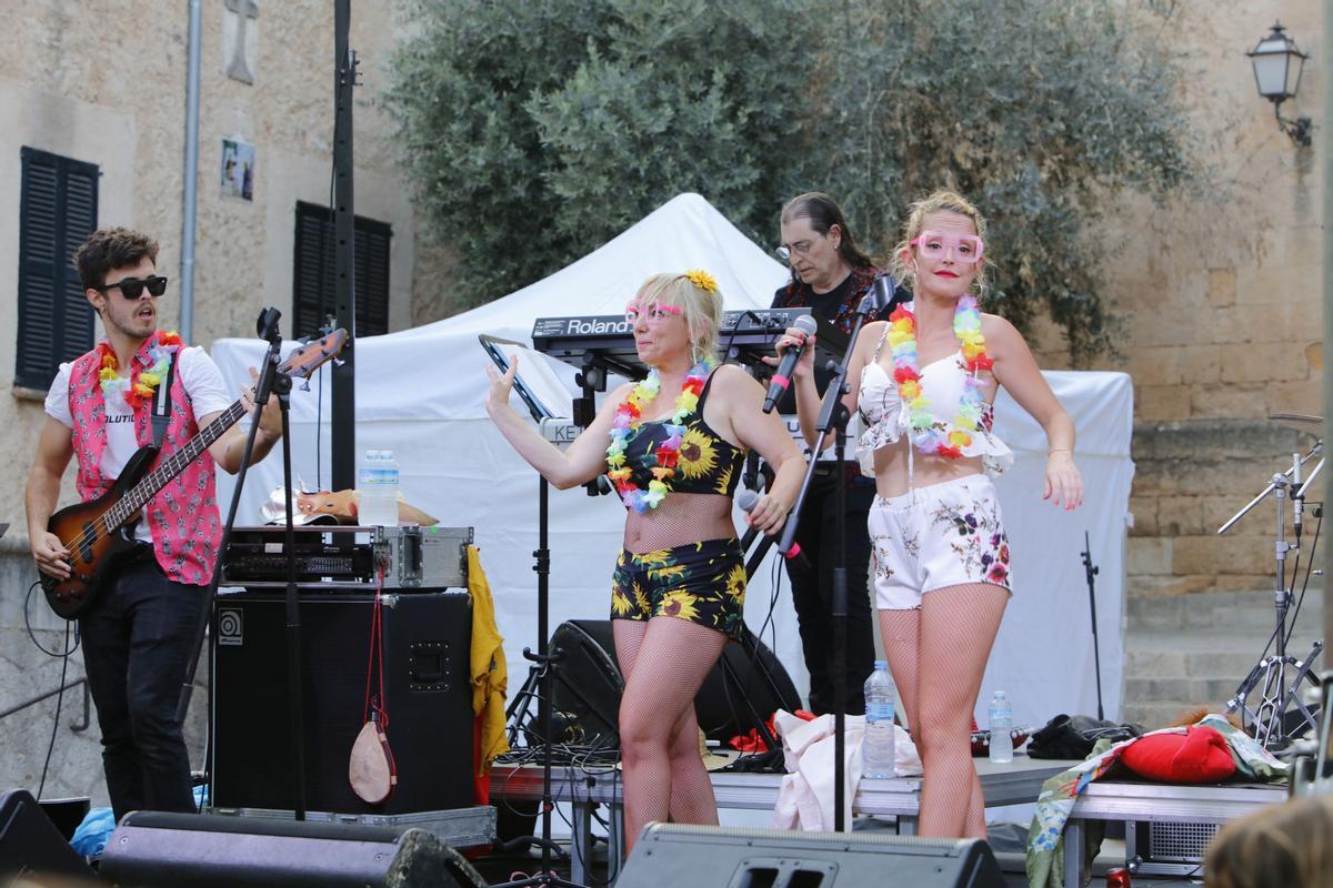 Schöner Brauch: So machen auf Mallorca mehrere Generationen gemeinsam Party Schöner Brauch: So machen auf Mallorca mehrere Generationen gemeinsam Party