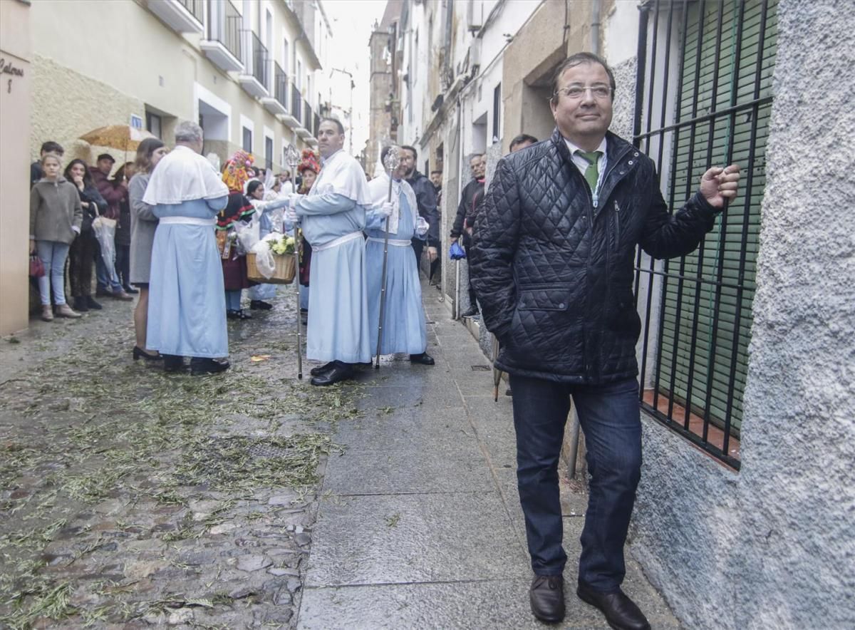 Cáceres es noche: La patrona de Vara es la Montaña