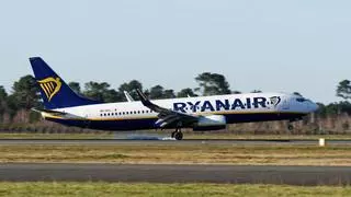 El 'vuelo del infierno' de Ryanair: una multitudinaria pelea a bordo obliga al avión a desviarse