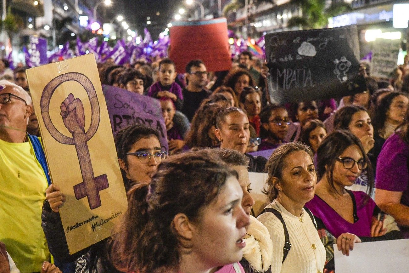 La manifestación del 8M en Las Palmas de Gran Canaria, en imágenes