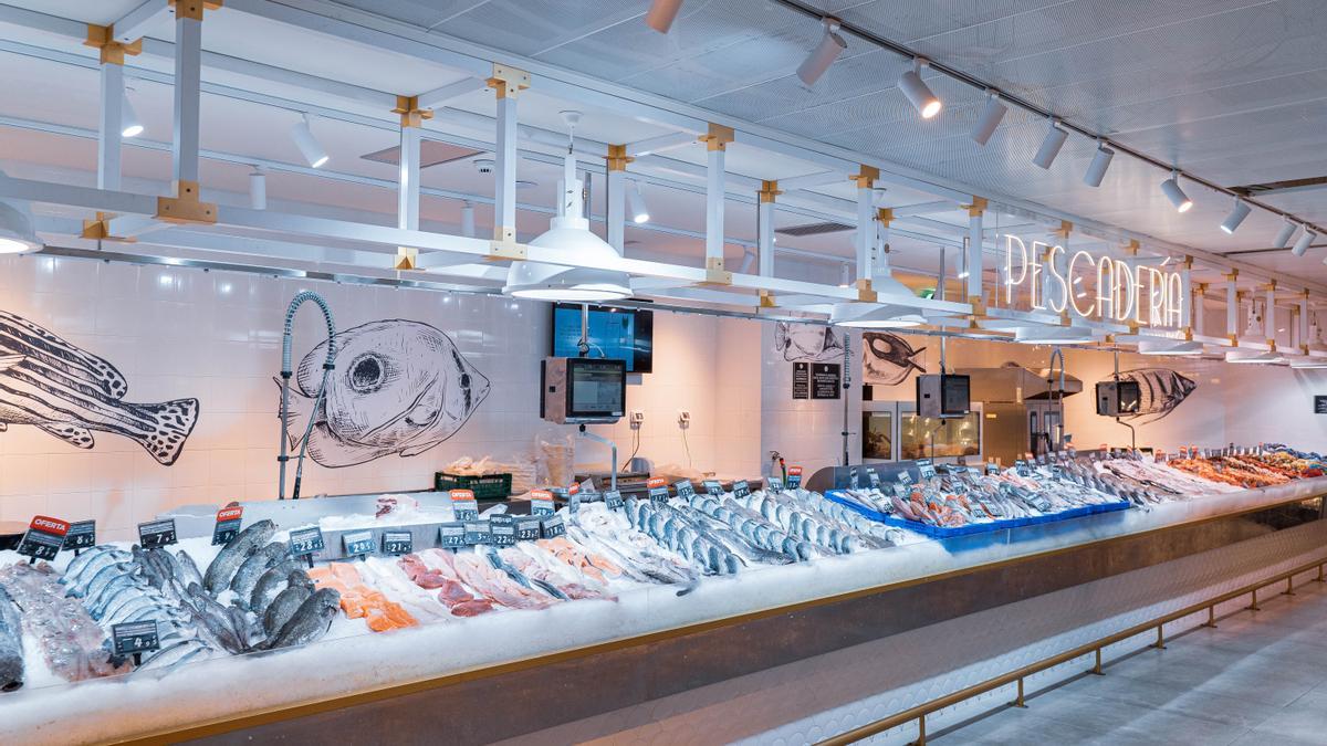 Supermercados en Mallorca: El Corte Inglés de Avenidas renueva su  supermercado y reubica el Club del Gourmet