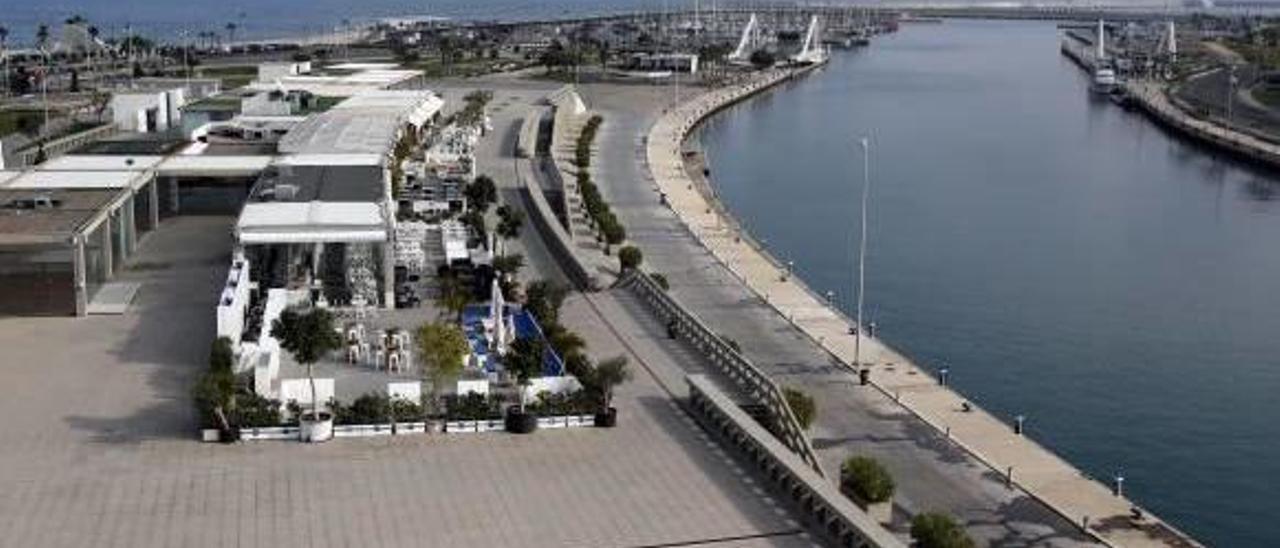 El Puerto de València estudia instalar un helipuerto en la Marina de 5.000 m2