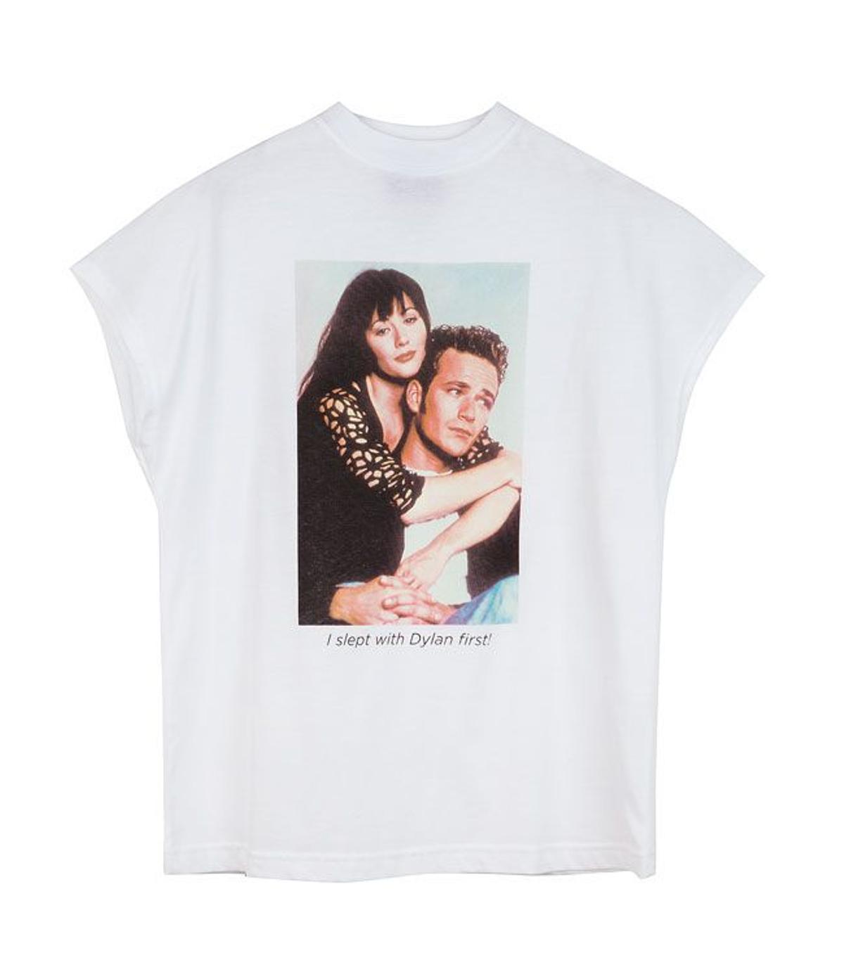 Camiseta de Bershka con dos protagonistas de 'Sensación de Vivir'