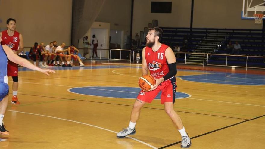 Javier Herrero, un alero alto y multiusos para el Bàsquet Sant Antoni de Liga EBA