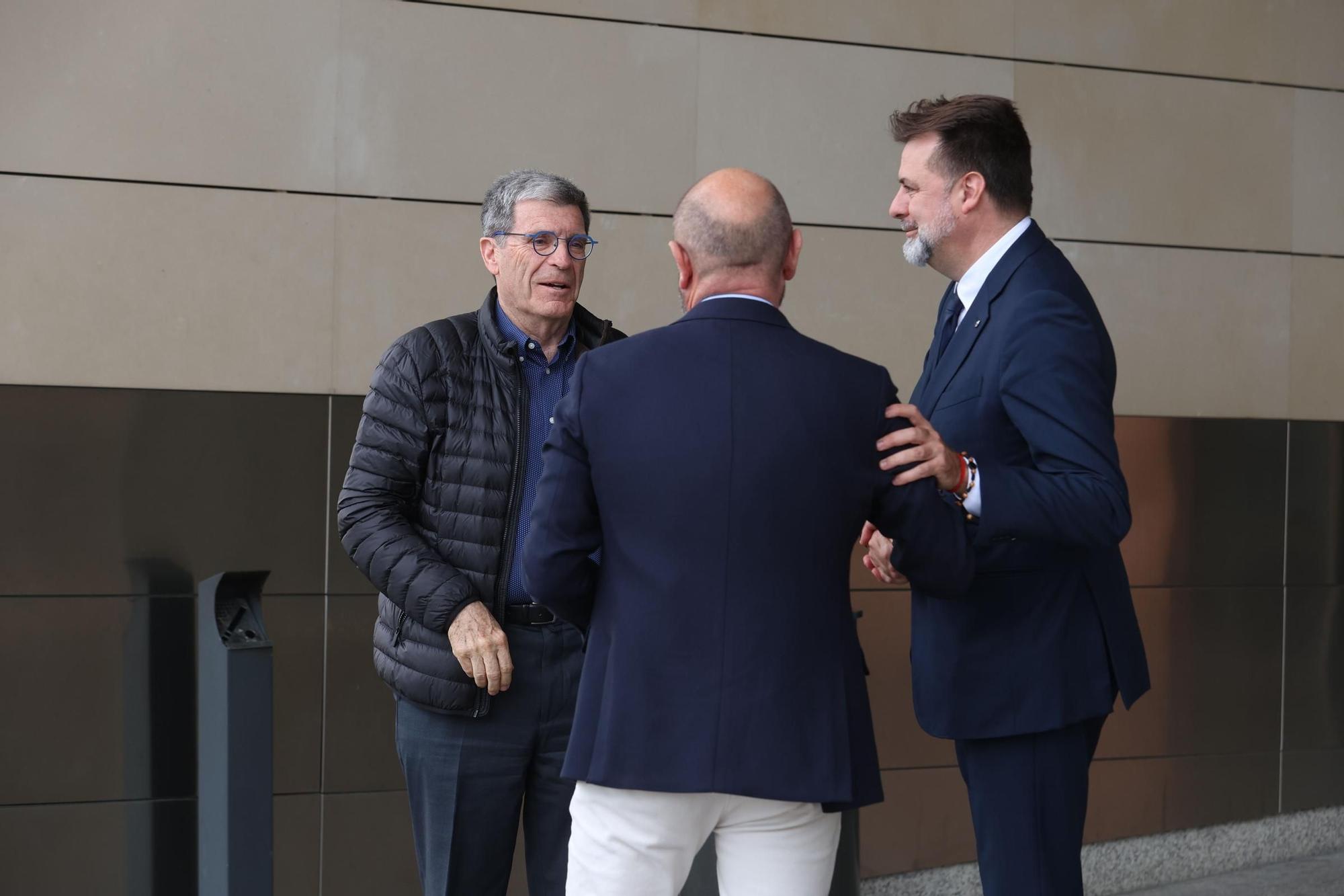 Imágenes de la despedida del padre del consejero y presidente del Levante, Pedro Catalán