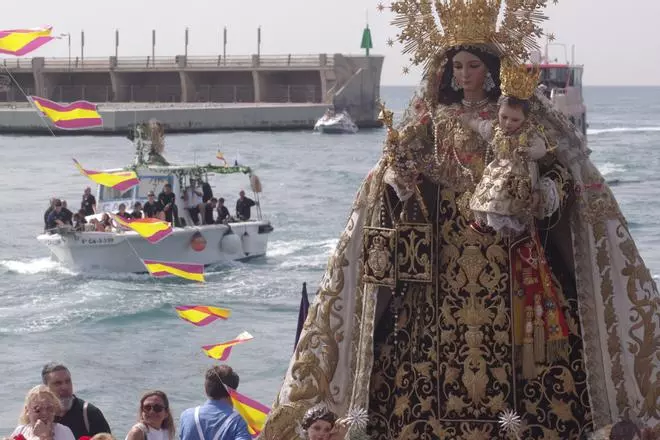 Virgen del Carmen en Málaga: Carmen Coronada y Carmen de los Submarinistas