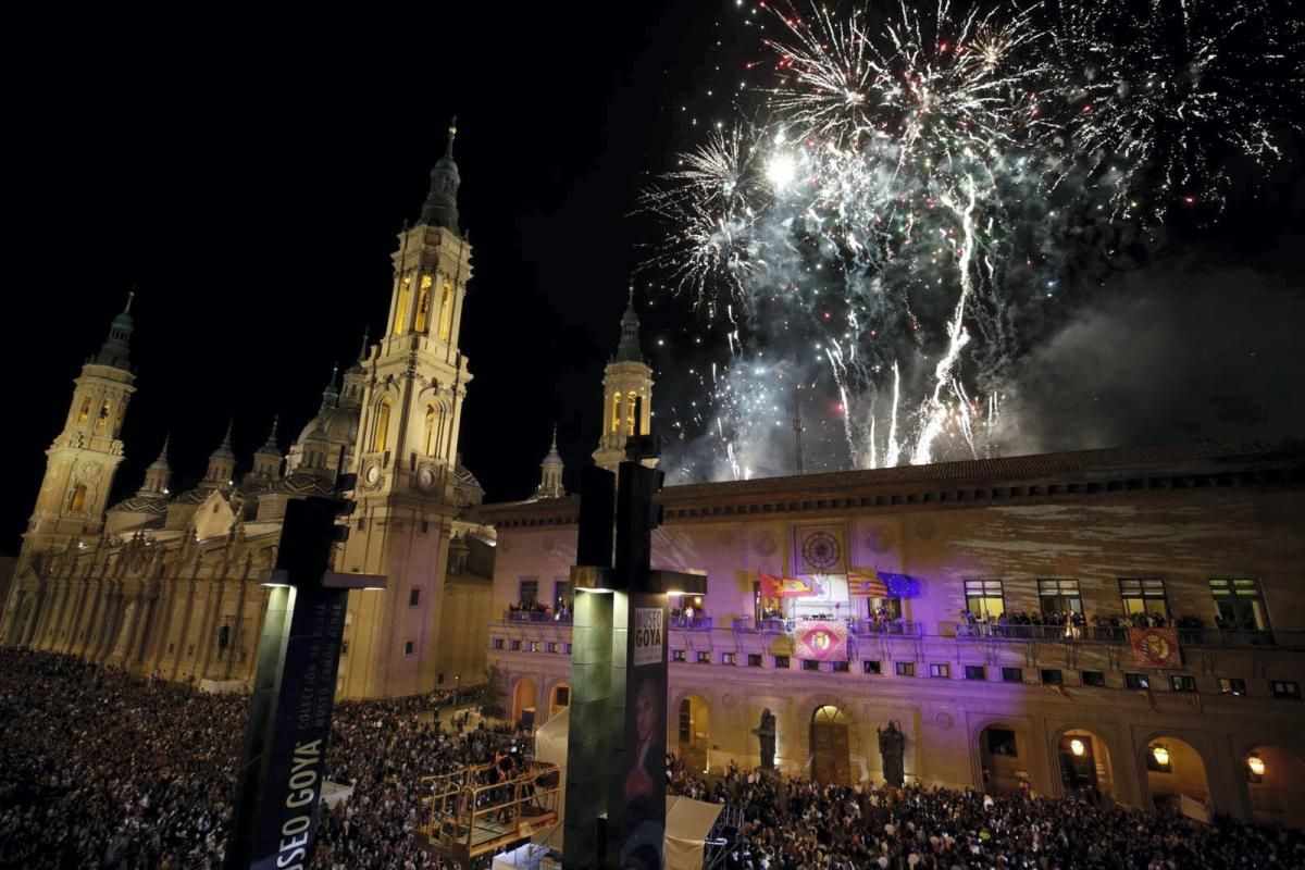 Las imágenes del pregón de las fiestas del Pilar