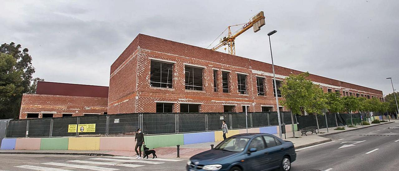 Las obras del colegio Lo Romero de Sant Joan d’Alacant, paradas desde abril. |