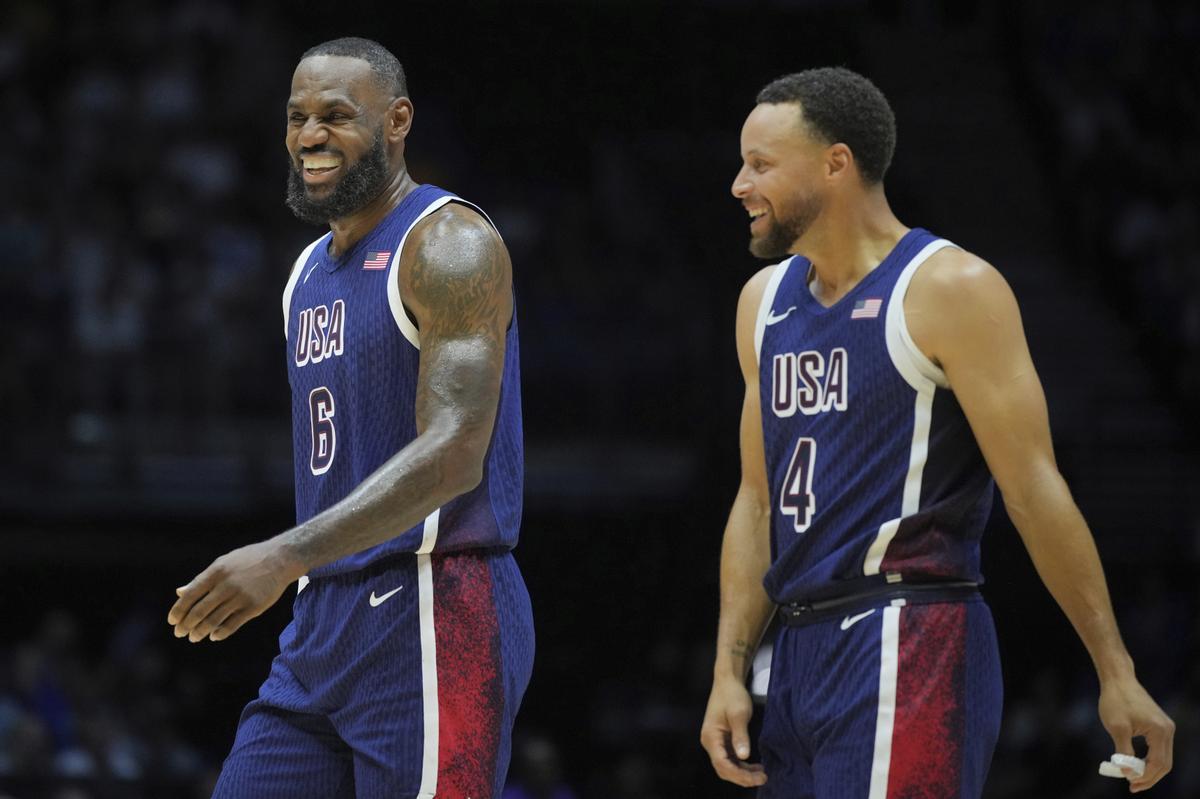 LeBron James y Stephen Curry. 