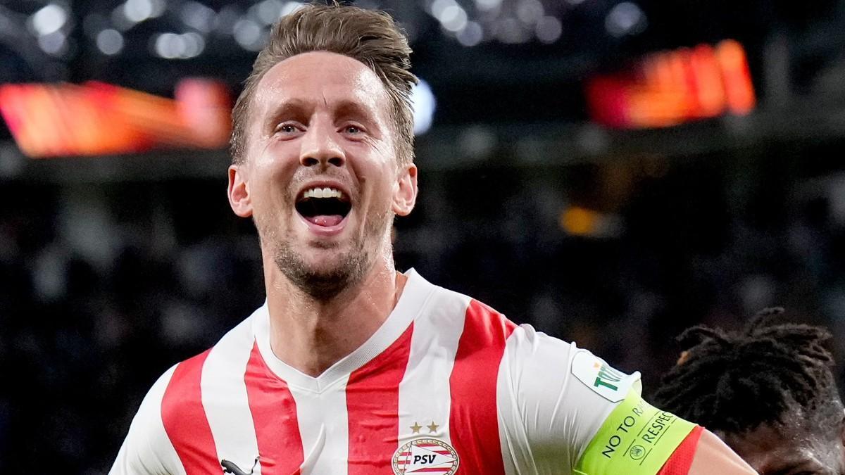 PSV - Arsenal: El gol de Luuk de Jong