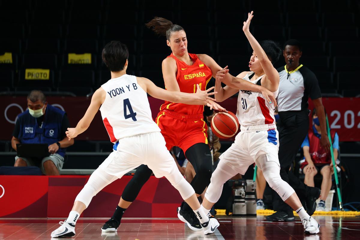 Raquel Carrera, en una acción del partido contra Corea del Sur