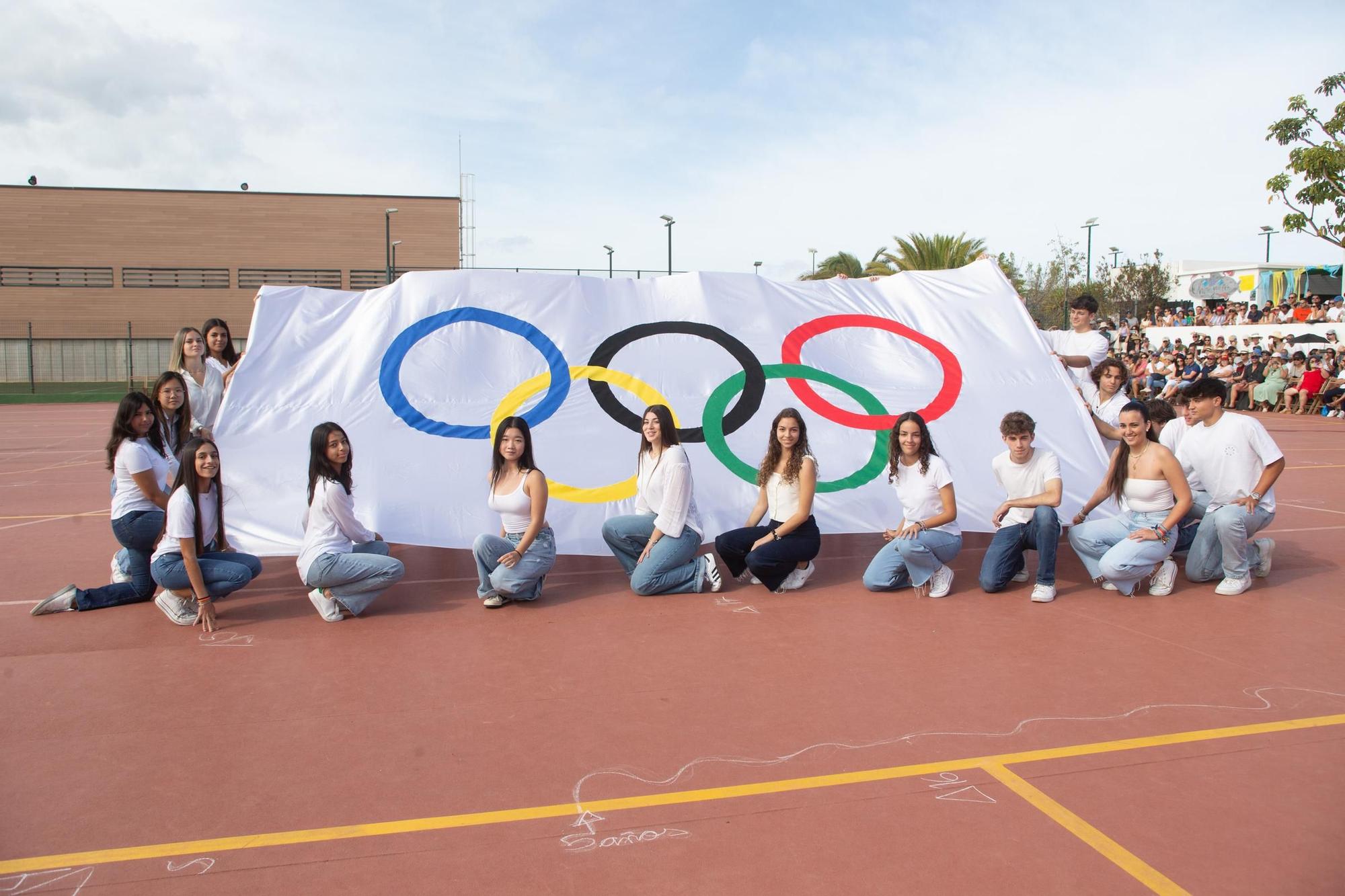Ceremonia inaugural de la 20ª Olimpiada del Colegio Arenas Internacional