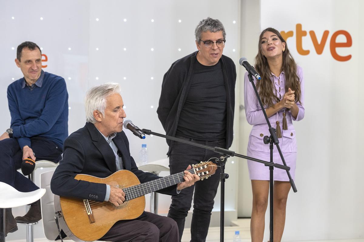 Kiko Veneno, Pedro Guerra y Ana Guerra en la presentación del concierto solidario por La Palma.