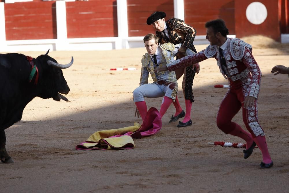 Novillada con picadores en El Bibio