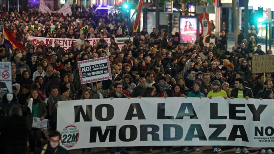 Manifestación en Murcia contra la Ley Mordaza, en 2015.