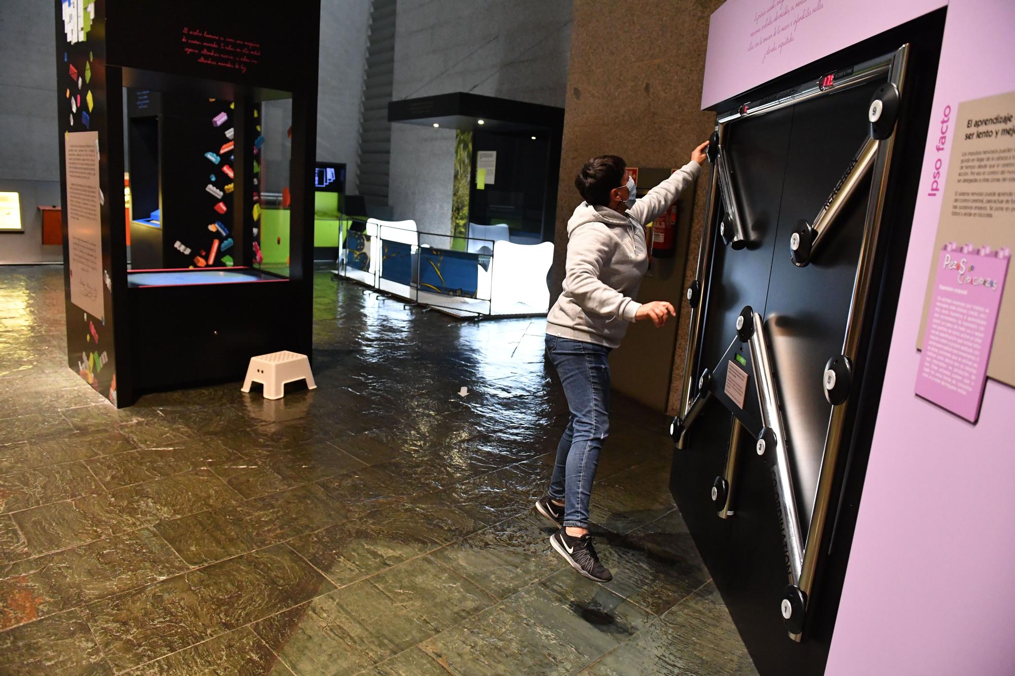 Los museos científicos de A Coruña reabren sus actividades interactivas