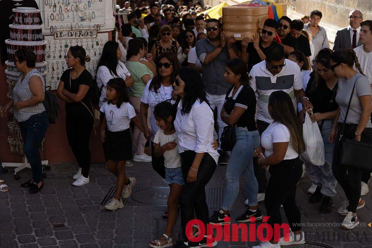 Imágenes del funeral en Caravaca de algunas de las víctimas del incendio en las discotecas de Murcia