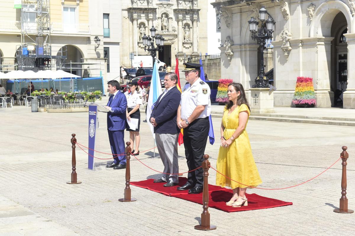 Presentación de Policías Nacionales en prácticas en la plaza de María Pita