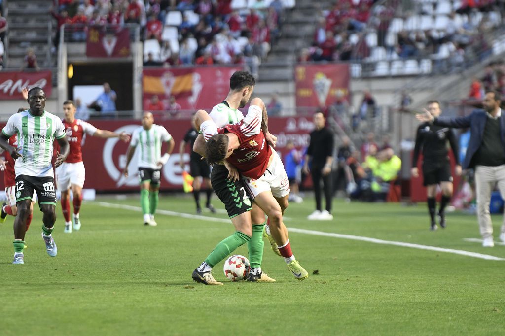 Las mejores imágenes del partido entre el Real Murcia y el Antequera