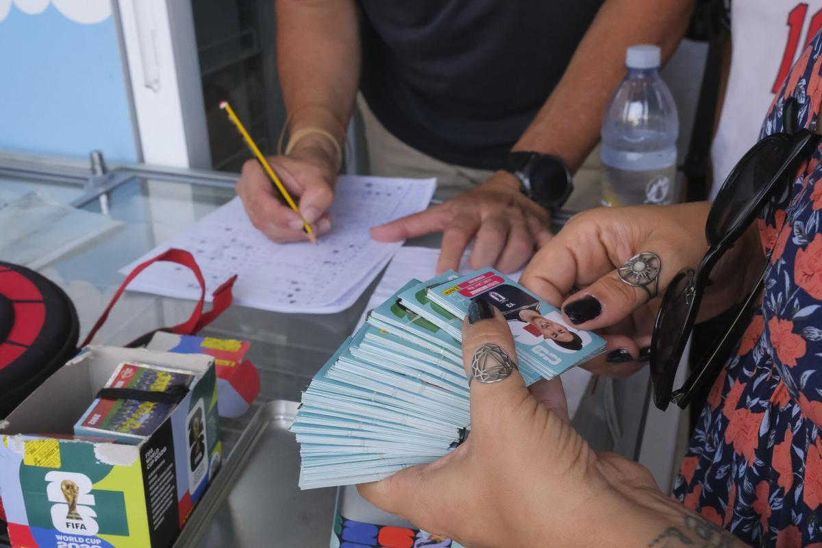 Intercambio de estampas para completar los álbumes del Mundial