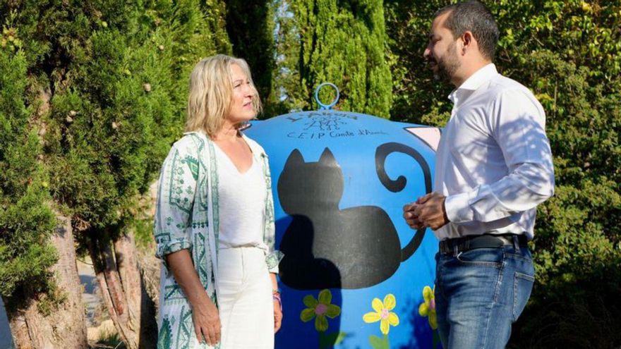 La edila Tica Pons y el alcalde Samuel Falomir, en una foto de archivo. | JAVIER NOMDEDEU