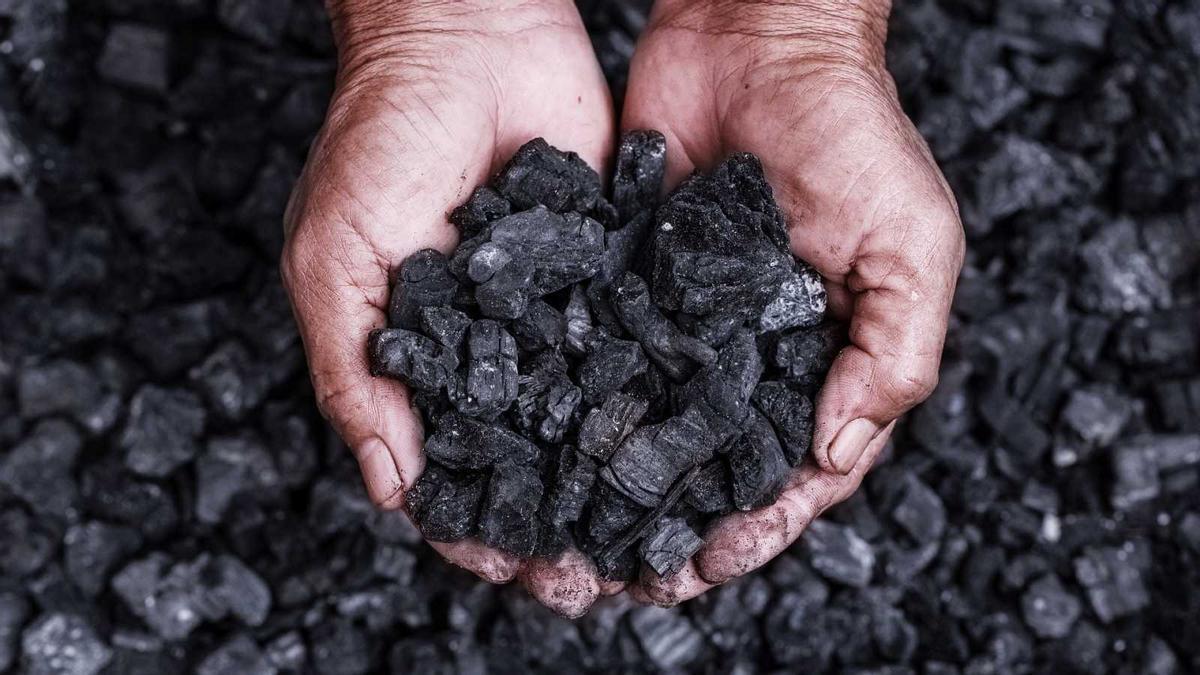 Psicólogos y pediatras piden no 'regalar' carbón a los niños.