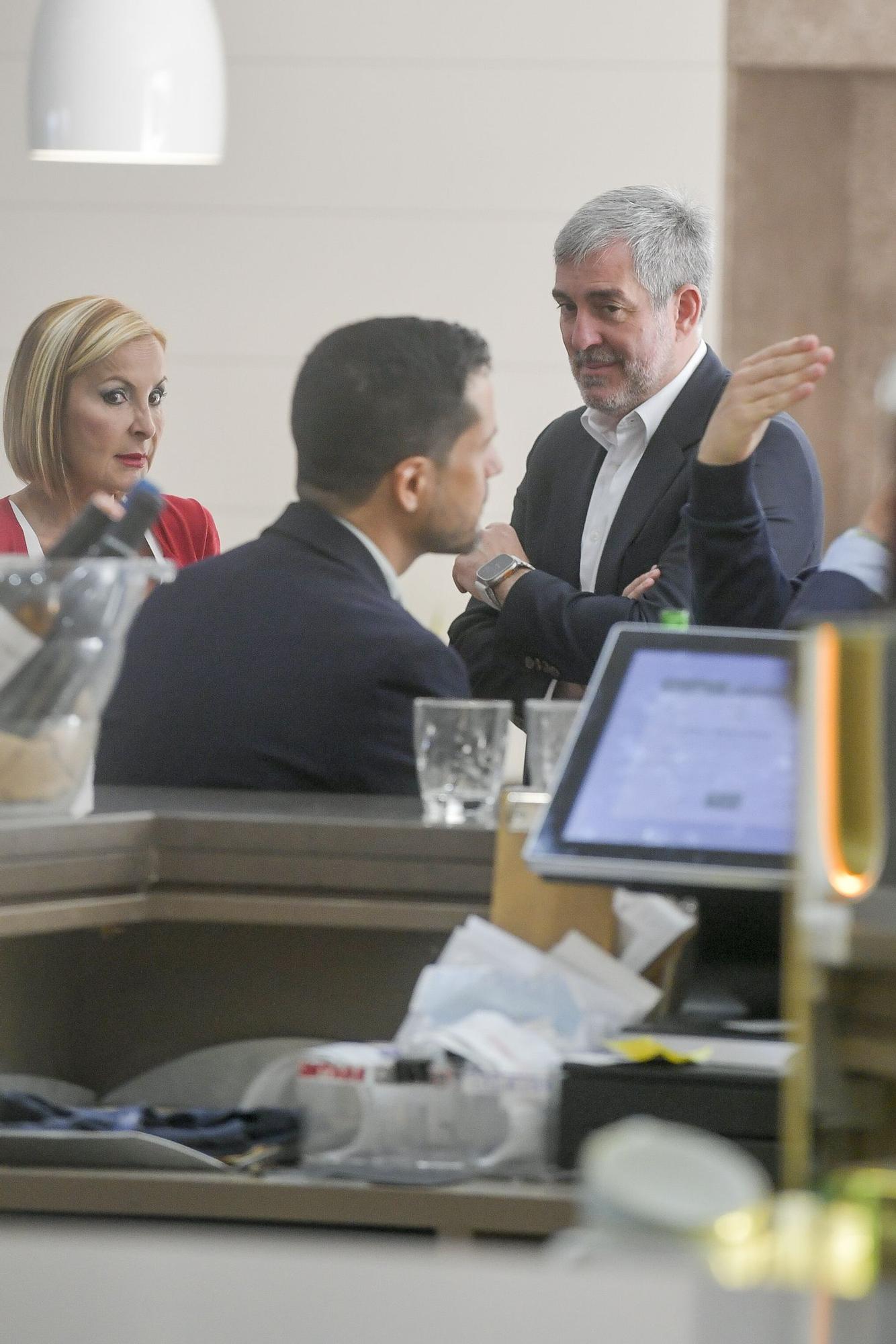 CC y PP acuerdan el pacto para gobernar Canarias