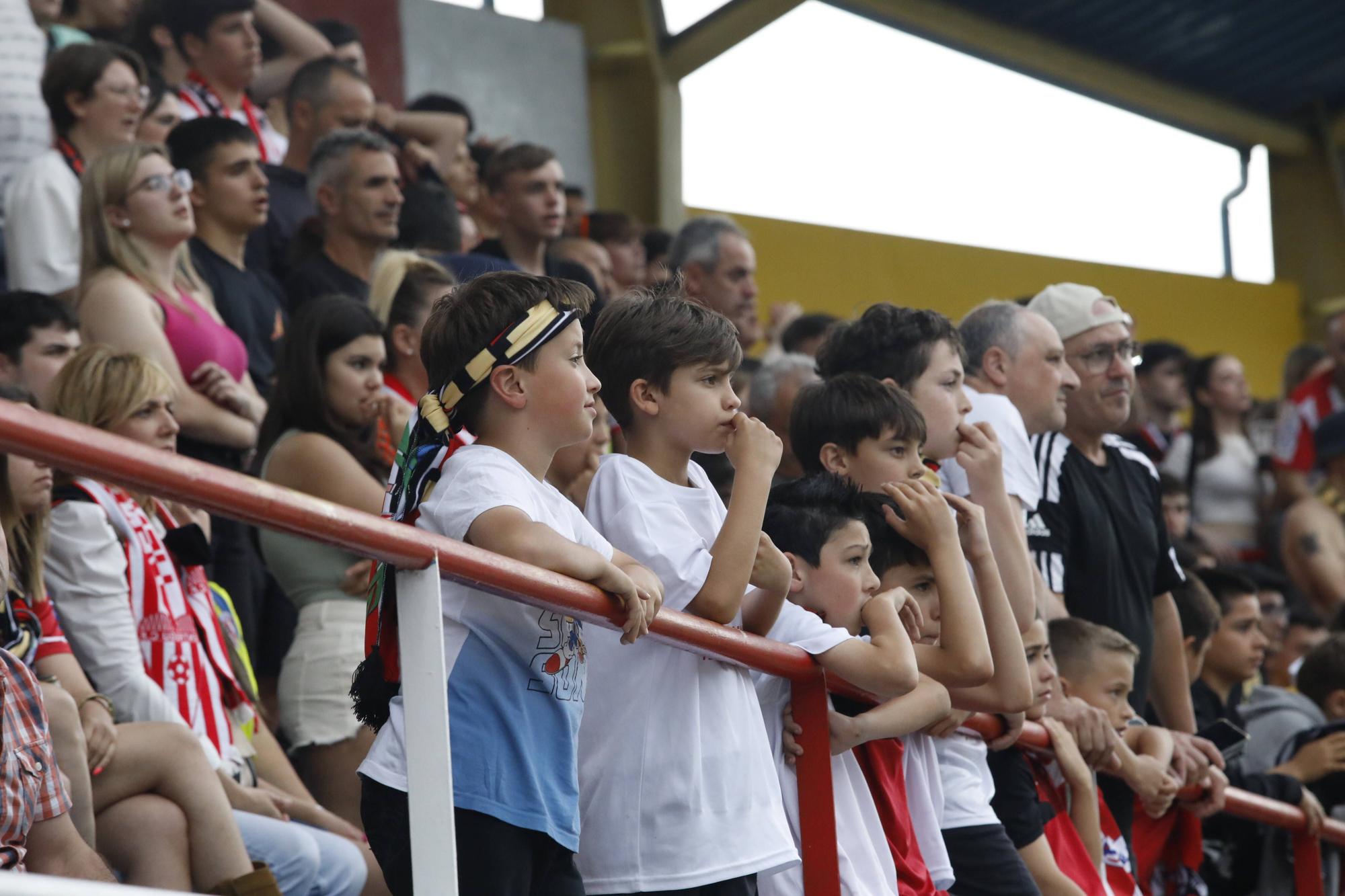 L'Entregu se queda con la miel en los labios: el conjunto del Nuevo Nalón cae por 2-0 ante La Unión y se queda sin ascenso