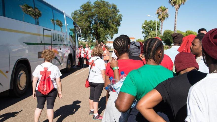 70 inmigrantes subsaharianos abandonan el albergue juvenil en Mérida