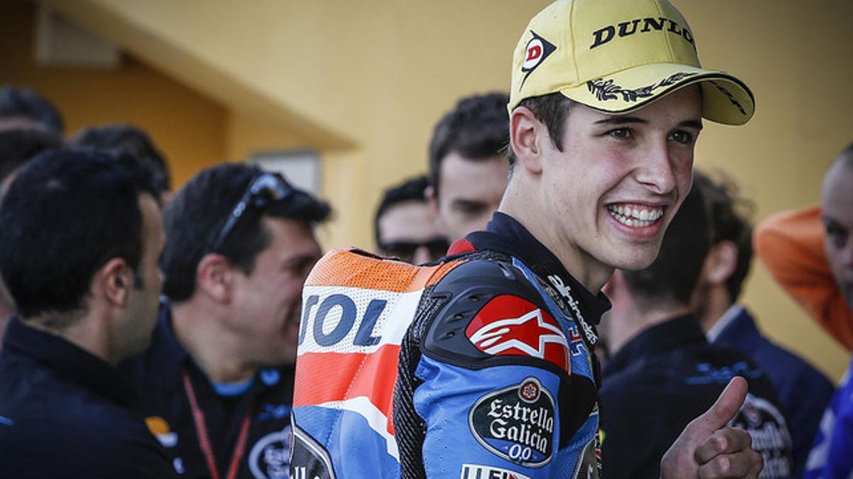 Àlex Márquez, feliz tras ser tercero en la calificación del GP de Valencia y dar un paso más hacia el título de Moto3