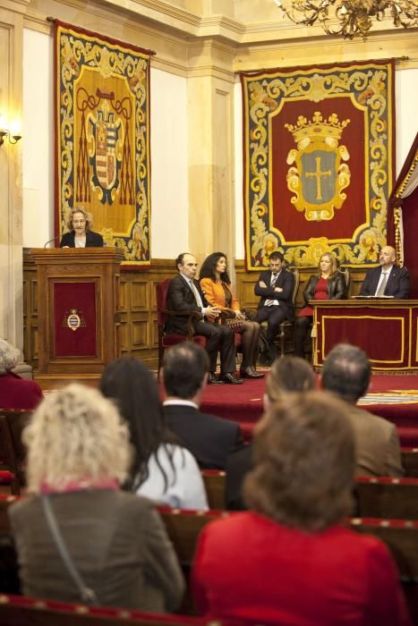 Toma de posesión de María Paz Andrés como Defensora del Universitaria.