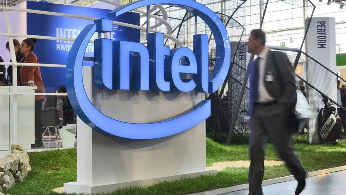 Estand de Intel en una feria tecnológica en Hannover (Alemania).