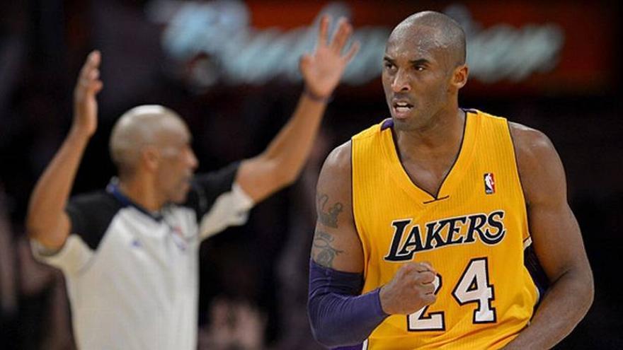 Los Lakers anuncian la renovación de Kobe Bryant por dos temporadas más