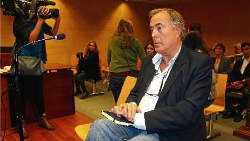 El doctor condemnat, Josep Costa Montal, en una sessió del judici celebrat a l&#039;Audiència Provincial de Girona.