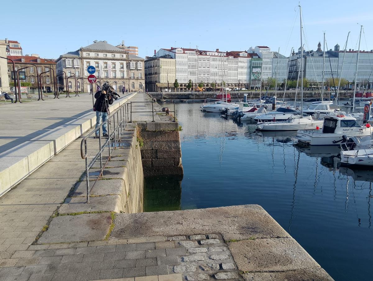 Dársena de A Coruña, donde se encontró el cuerpo de un hombre en la madrugada de este lunes.